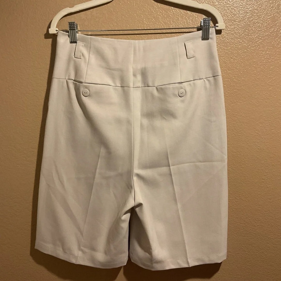 Mauggan High Rise Tailored Trouser Careerwear Shorts A1 - Picture 2 of 3
